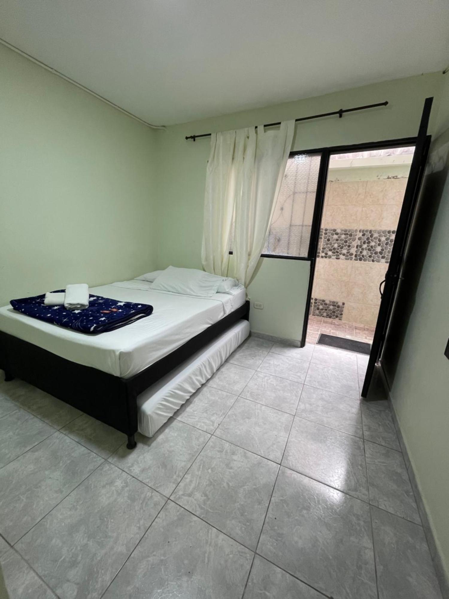 Apartmán Apartamento Plazoleta De Colores Guatapé Exteriér fotografie