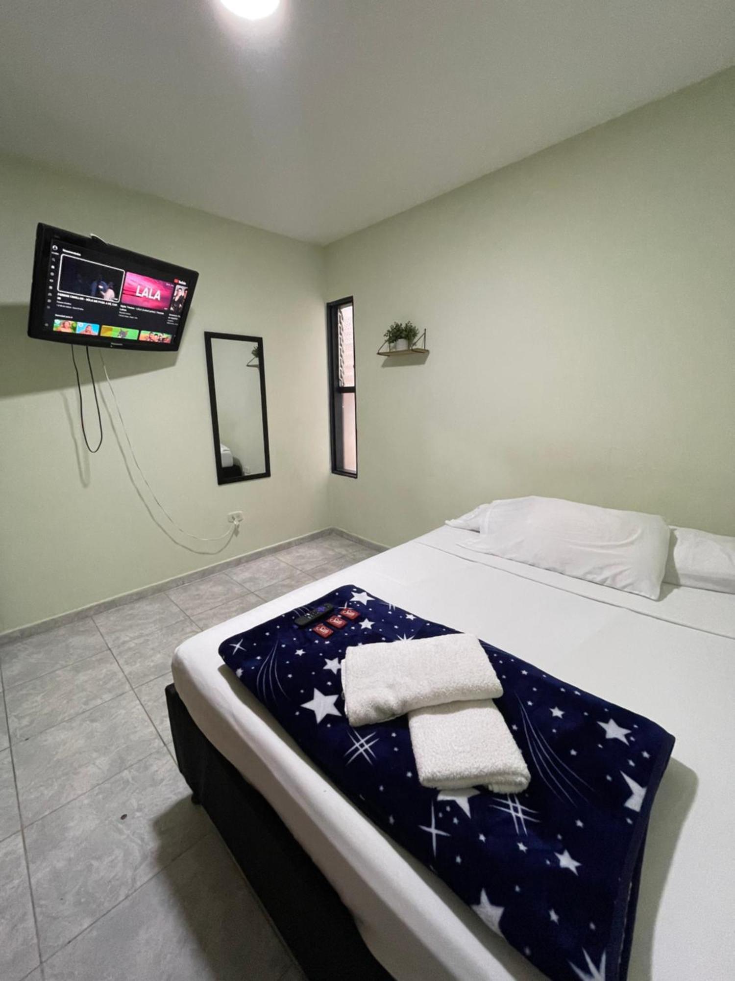 Apartmán Apartamento Plazoleta De Colores Guatapé Exteriér fotografie